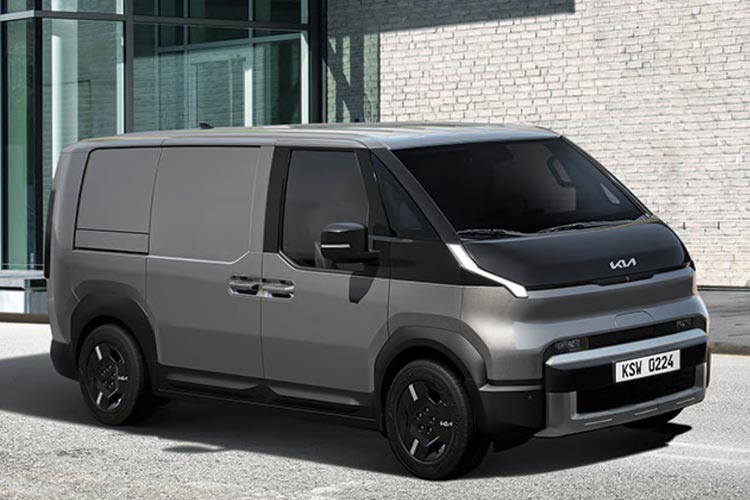 رکوردشکنی جهانی pv5 cargo: ثبت بیش از ۶۹۰ کیلومتر برد با یک بار شارژ!