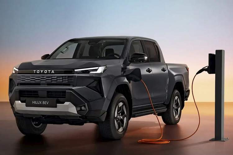 معرفی Hilux BEV؛ پیکاپ افسانه‌ای تویوتا با قلبی تمام‌برقی