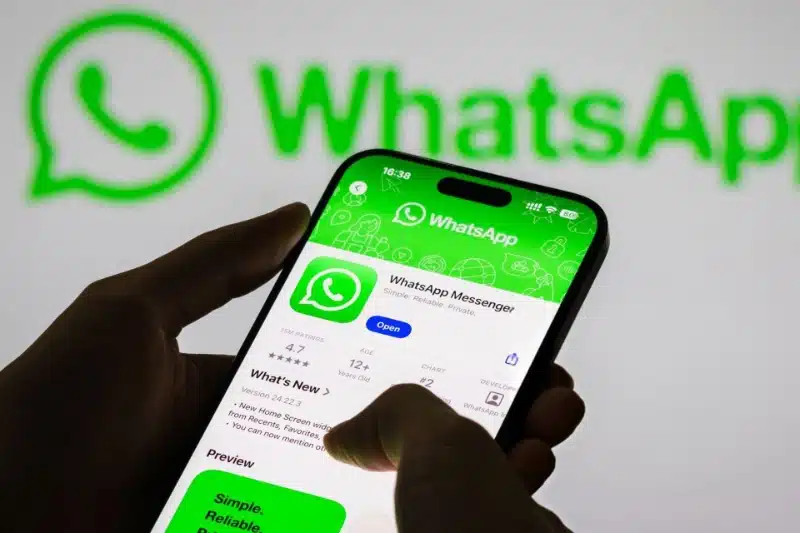 چت‌بات ChatGPT از واتساپ خارج می‌شود