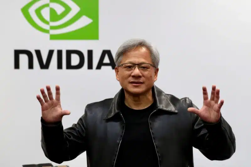 انتقاد انویدیا از سرعت ساختوساز آمریکا؛ «چینیها در یک آخر هفته بیمارستان میسازند»