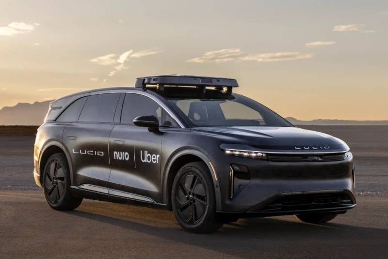 اوبر به گسترش ناوگان تاکسی‌های خودران ادامه می‌دهد