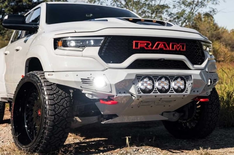 این وانت قدرتمند حتی از لامبورگینی هم سریعتر است