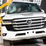 تست تصادف لندکروزر سری ۳۰۰ را ببینید و حیرتزده شوید