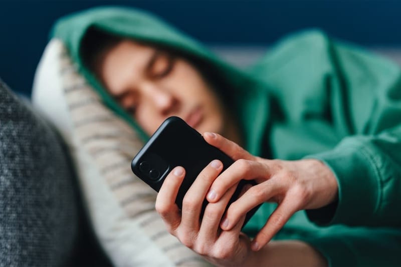 تقریبا یک‌سوم نوجوان‌ها هر روز از چت‌بات استفاده می‌کنند