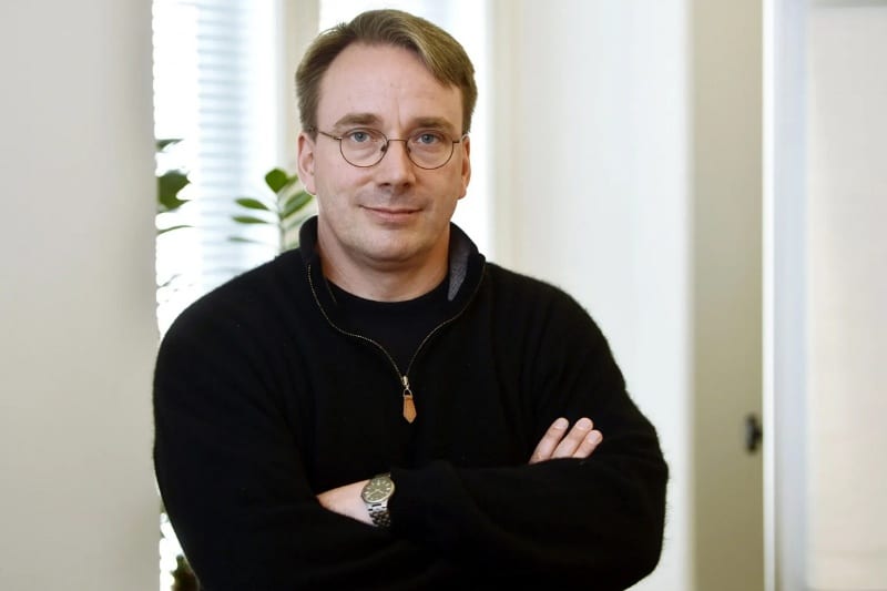 خالق لینوکس: بخش زیادی از مشکل کامپیوترهای ویندوزی، ریشه نرم‌افزاری ندارد