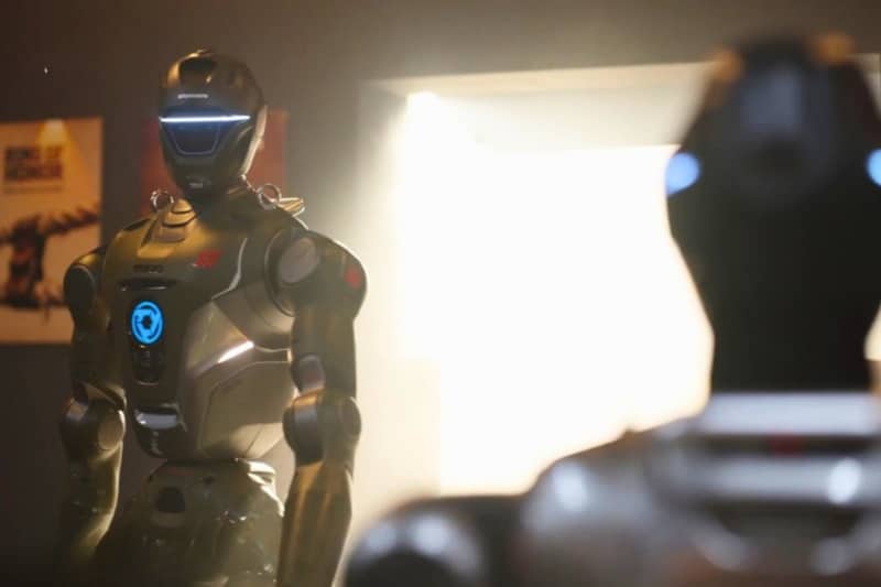 ربات انسان‌نمای T800، به مدیرعامل شرکت لگد زد + ویدیو