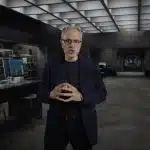 رهبر تیم تراشه اپل فعلا در این شرکت میماند