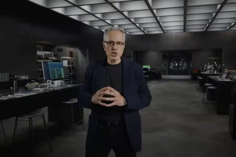 رهبر تیم تراشه اپل فعلا در این شرکت می‌ماند