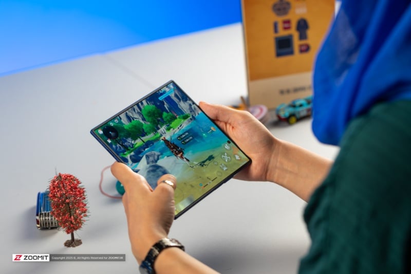 سامسونگ با یک گوشی تاشو منحصربهفرد به رقابت با آیفون فولد میرود