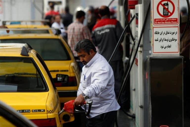 سهمیه بنزین رانندگان اسنپ و تپسی مشخص شد: واریز اعتبار فقط تا ۲۰۰ لیتر