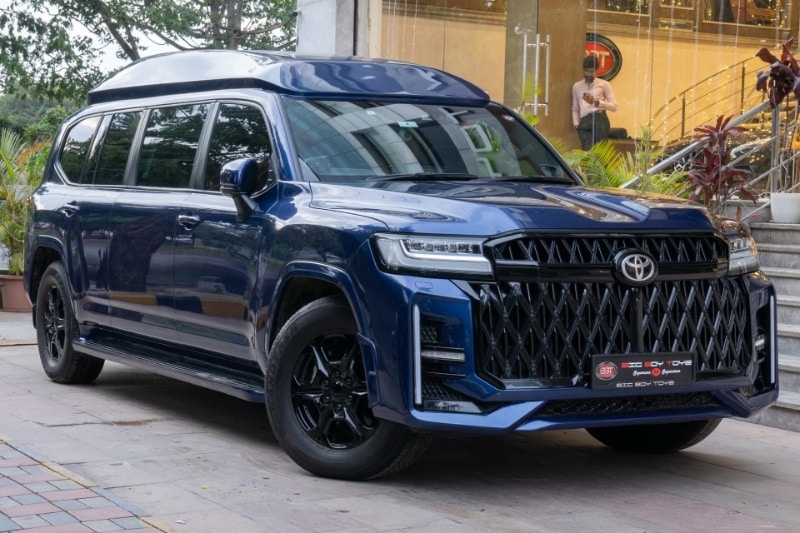 لندکروزر لیموزین رونمایی شد؛ اثر هنری هند!