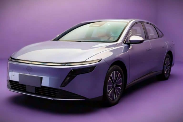 نیسان N6 رونمایی شد؛ خودرو جذاب با دوربین ۵۴۰ درجه