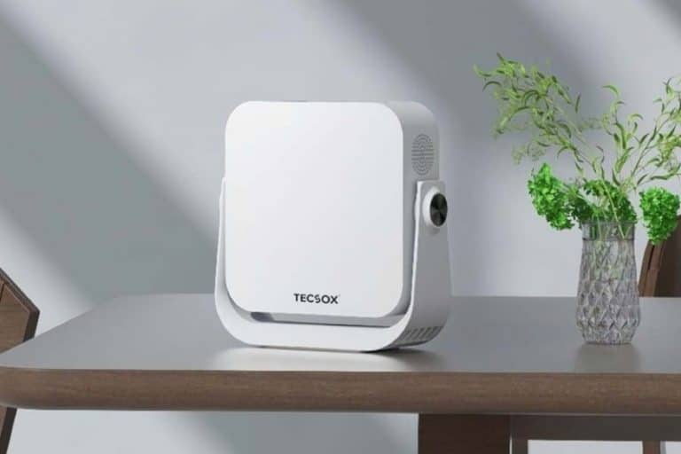 پروژکتور کوچک و قابل حمل خانگی؛ AURA رونمایی شد