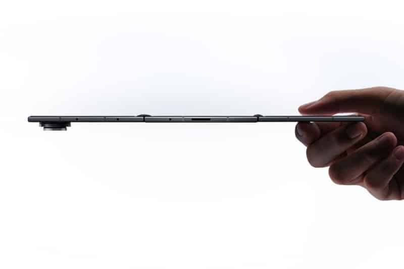 گوشی تاشو سه‌تکه سامسونگ چقدر باریک است؟