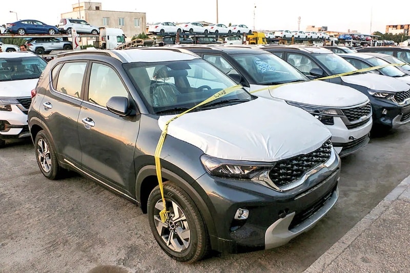 ۲ میلیارد یورو ارز گمشده در واردات خودرو؛ مجلس وزارت صمت را مقصر میداند