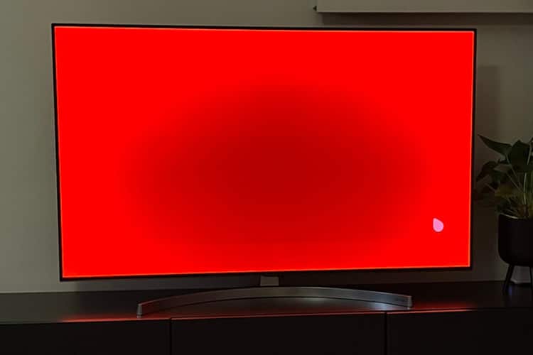 روشن ماندن دائمی تلویزیون چه آسیبی به آن میزند؟