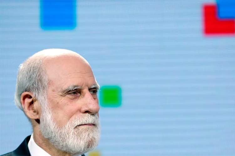 پدر اینترنت مأموریت تازهای آغاز کرد؛ ساخت هویت دیجیتال برای عاملهای هوش مصنوعی