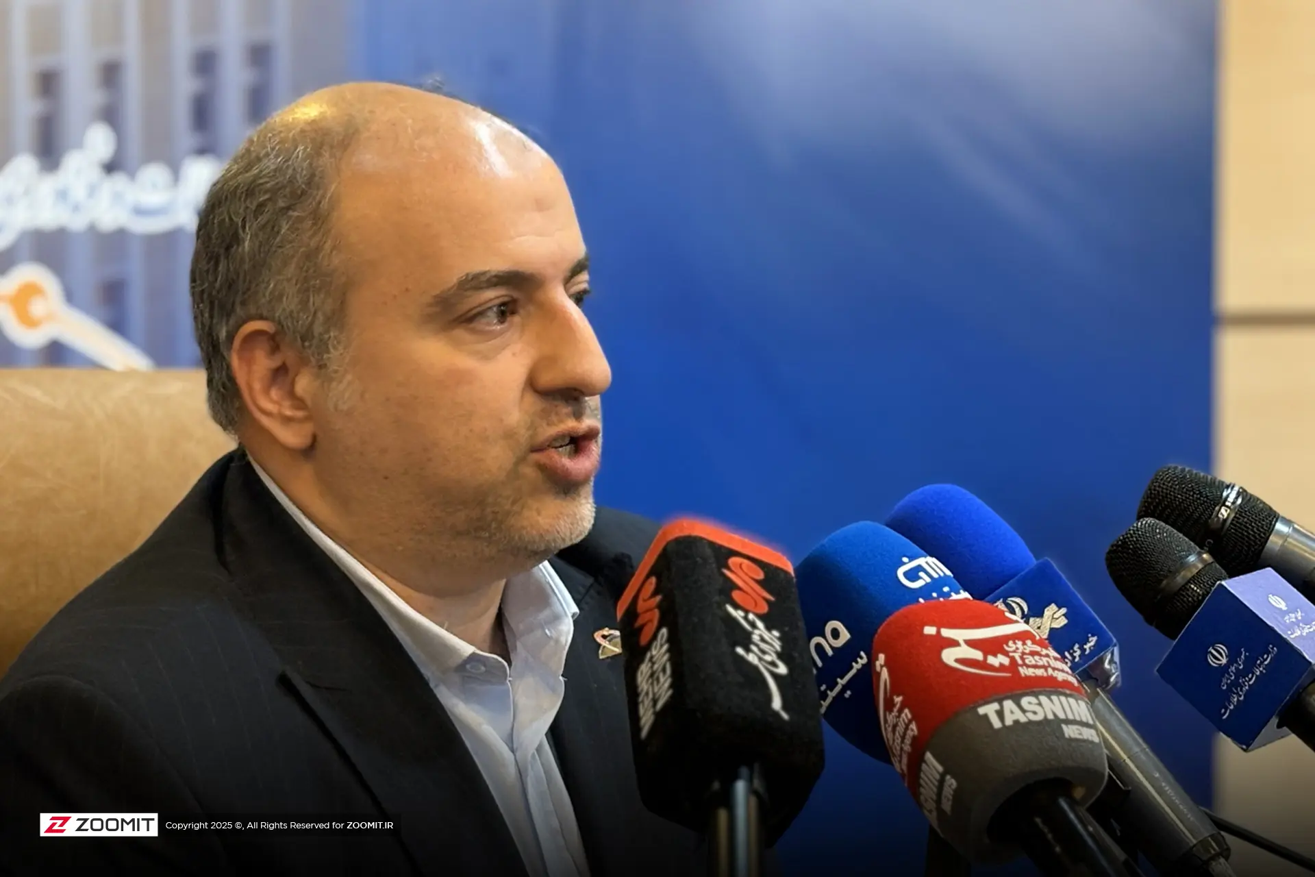 معاون وزیر ارتباطات: در جنگ اخیر هزار میلیارد تومان صرف
تامین تجهیزات پیام‌رسان‌های داخلی کردیم