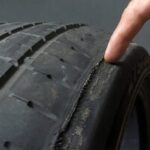 چرا لاستیک‌های جلو زودتر از عقب ساییده می‌شوند؟