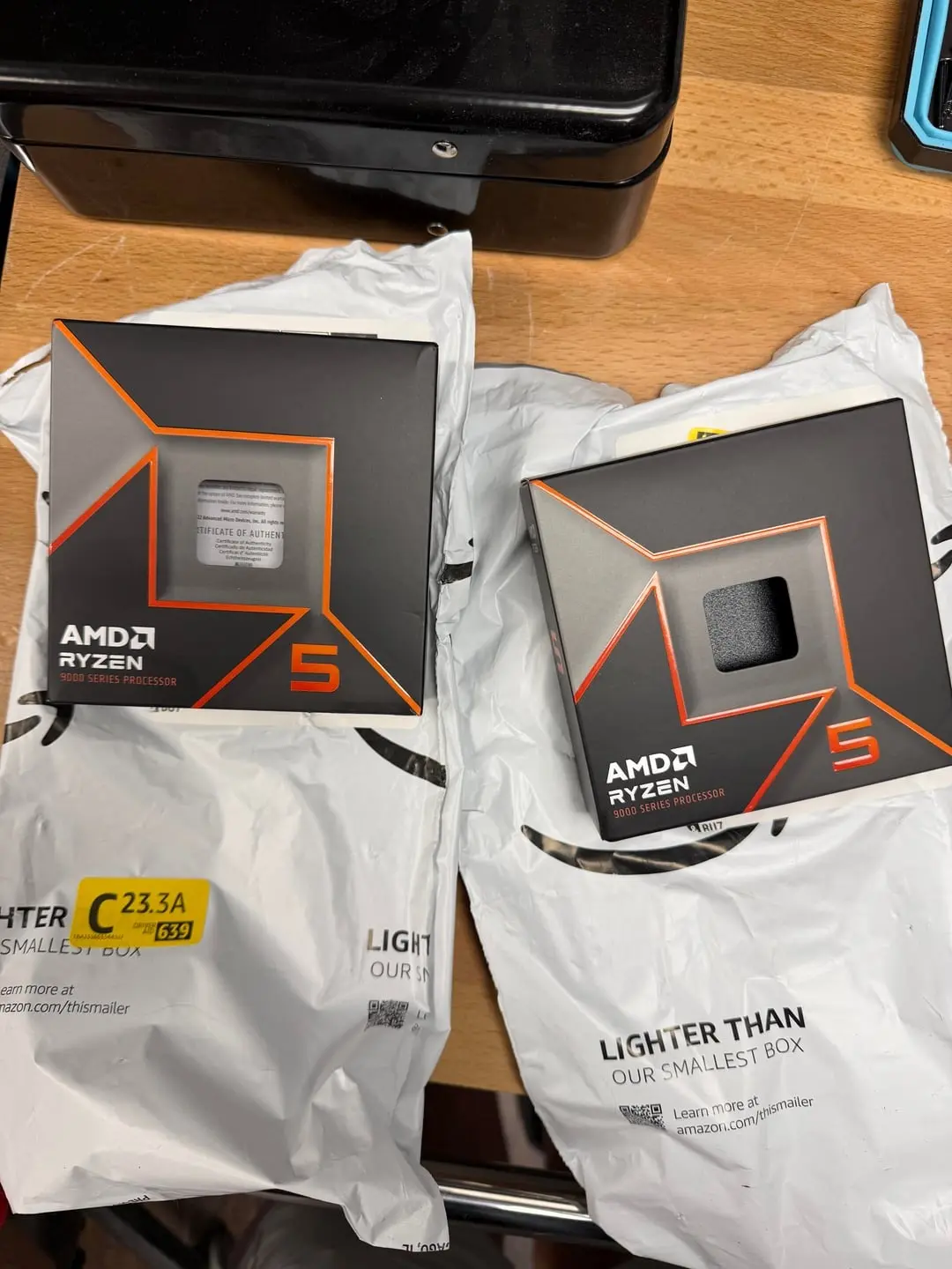 بسته‌بندی دو عدد پردازنده AMD Ryzen سری ۹۰۰۰