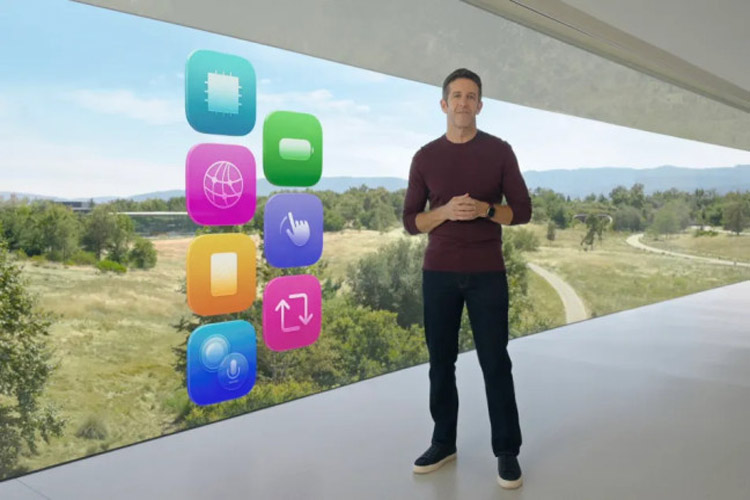 جان ترنوس: آیفون بهترین دستگاه هوش مصنوعی در جهان است