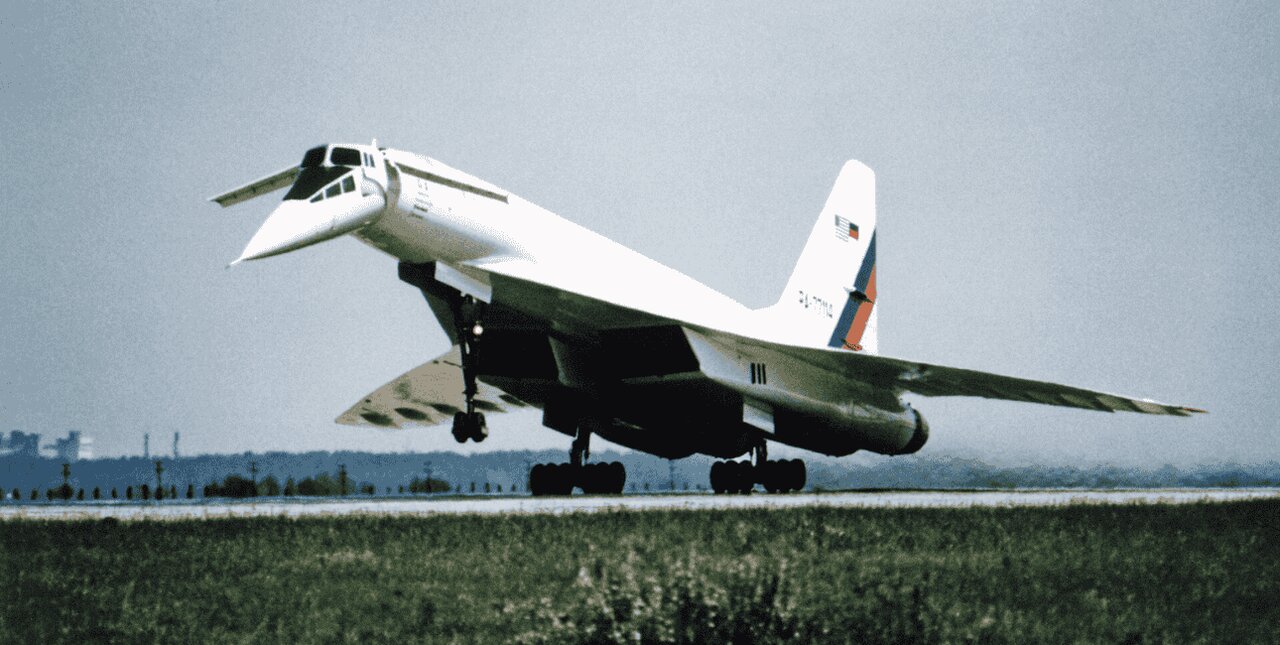 توپولف Tu-144 ؛ نخستین هواپیمای مسافربری مافوق صوت جهان که پیش از کنکورد دیوار صوتی را شکست