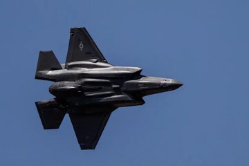 قطعات جنگنده F-35 آمریکا با یک اشتباه باورنکردنی به دست چین افتاد