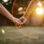 مدیریت سوگواری؛ استارتاپی که بار سنگین کاغذبازی‌های پس از
مرگ را از دوش خانواده‌ها برمی‌دارد