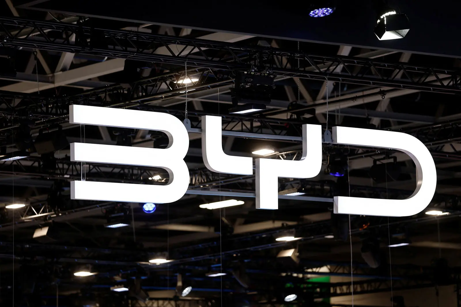 ممنوعیت خودروهای BYD در پایگاه‌های استراتژیک آمریکا در
ژاپن
