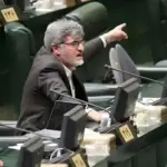 نماینده مجلس: طرح فروش ۱۰ هزار دلار بانک‌ مرکزی جنایت
است