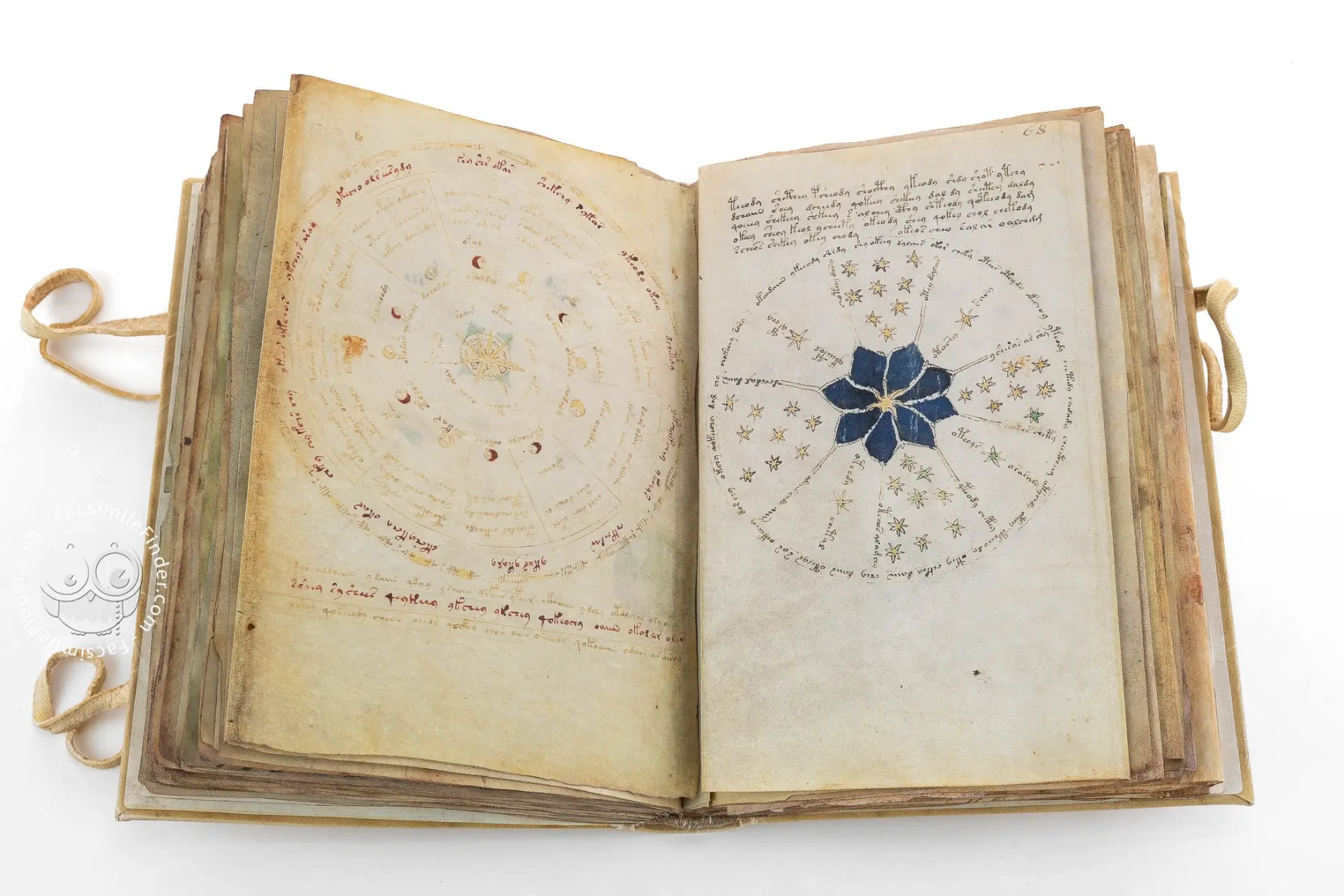 نسخه ووینیچ (Voynich Manuscript) با صفحات قدیمی و نوشتههای رمزنگاریشده